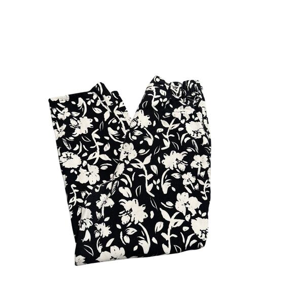 Lucy & Yak Organic Cotton Floral Pants – W34/R – Black & White – Relaxed Fit - Picture 3 of 5
